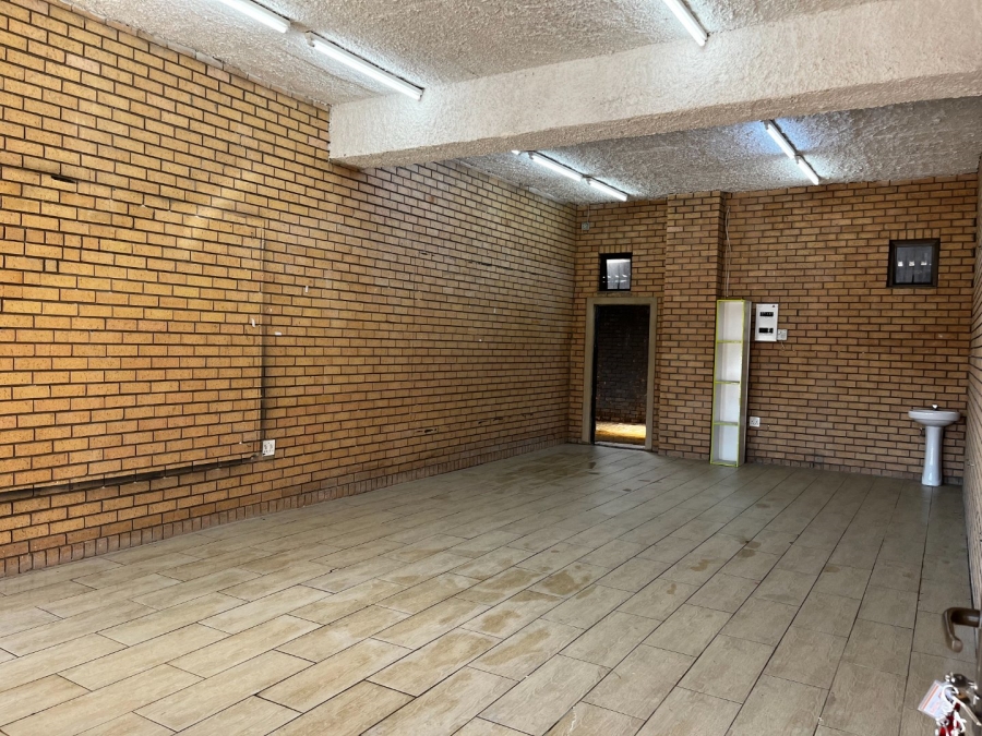To Let commercial Property for Rent in Meerhof North West